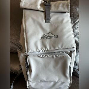 High Sierra Beach and Chill backpack